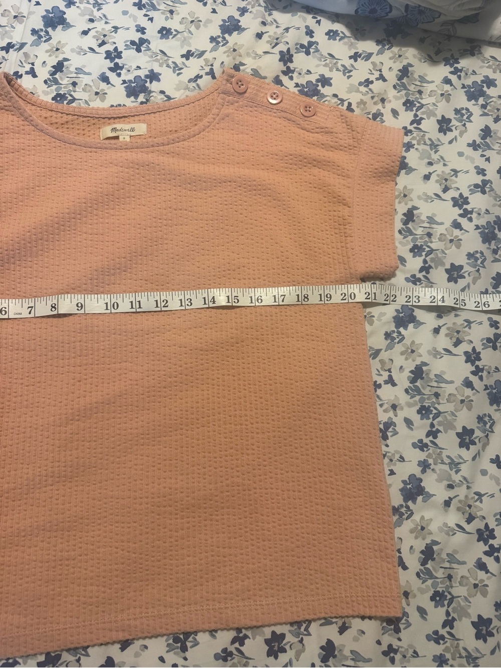 Madewell Peach Textured Button-Shoulder Short Sleeve Tee